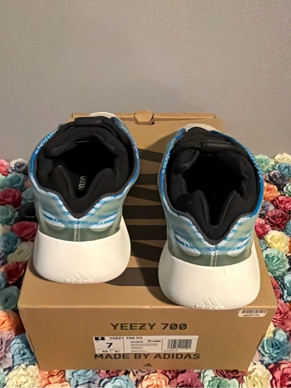 adidas Yeezy 700 V3 Men’s Sneakers - Blue/White/Black